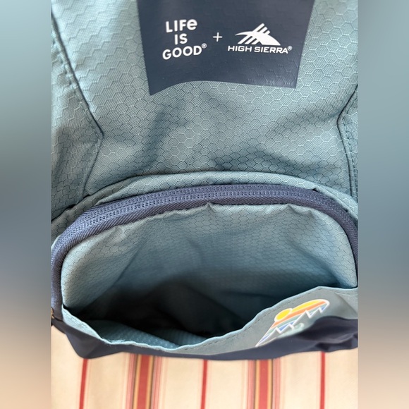 High Sierra + Life is Good Backpack - Picture 7 of 15